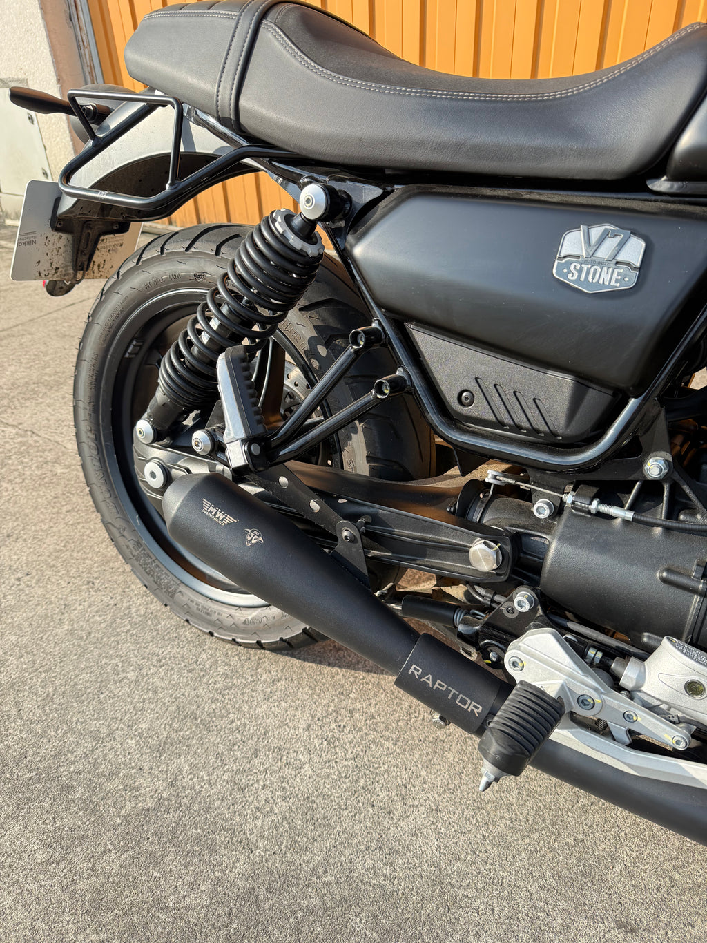 KIT GUZZI V7